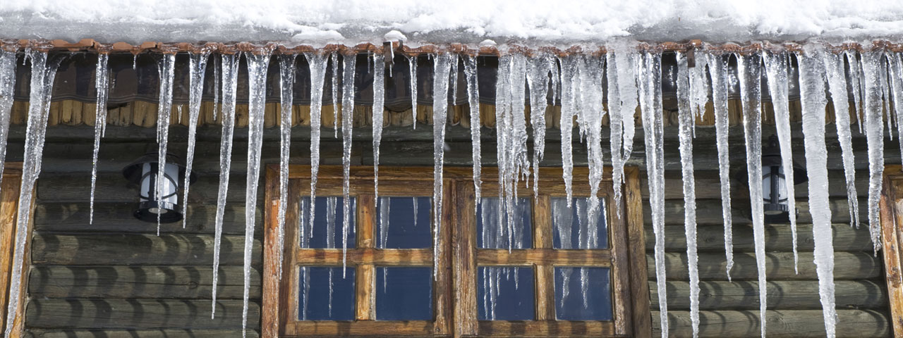 spray foam prevents ice dams by providing proper insulation in Sterling Heights attic spaces